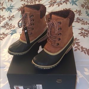 SOREL SLIMPACK LACE II NEW IN BOX SIZE 5.5